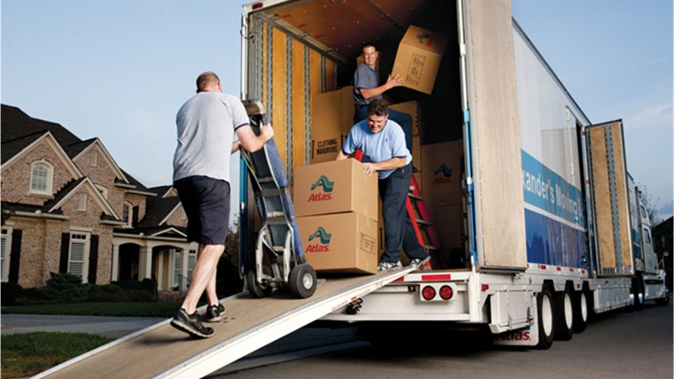Cross Country Movers in Sarasota: Expertise for Nationwide Moves